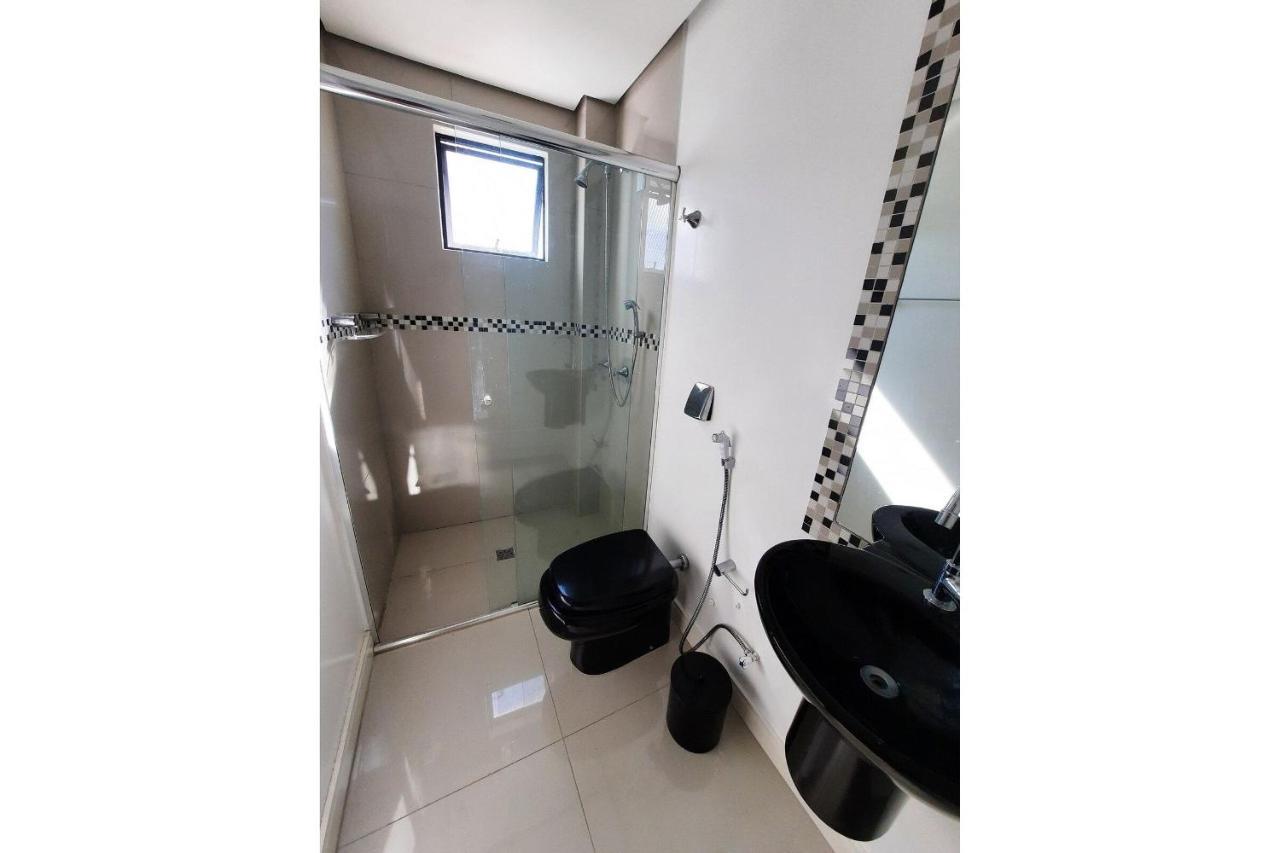 3 Suites Linda Vista Da Orla De Bc A 50M Da Praia - Somente Familiares Balneário Camboriú 外观 照片