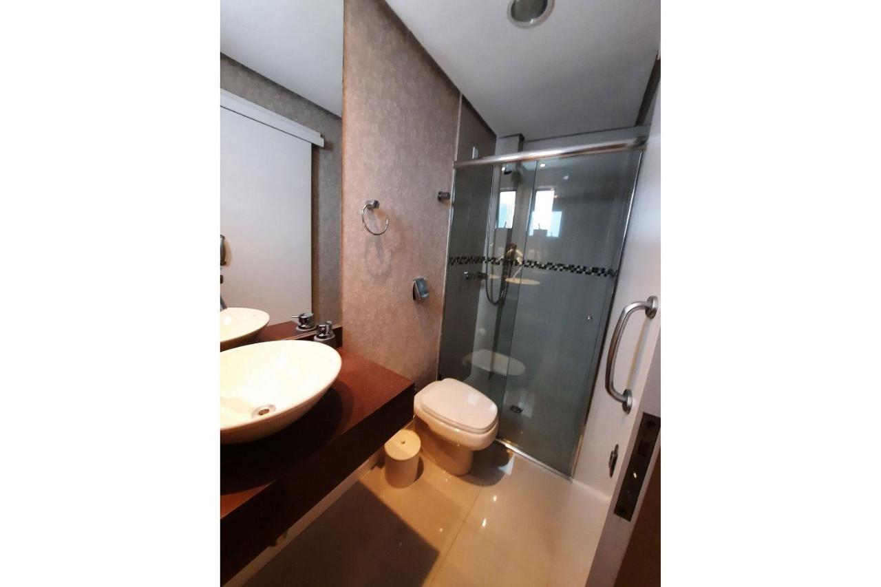 3 Suites Linda Vista Da Orla De Bc A 50M Da Praia - Somente Familiares Balneário Camboriú 外观 照片
