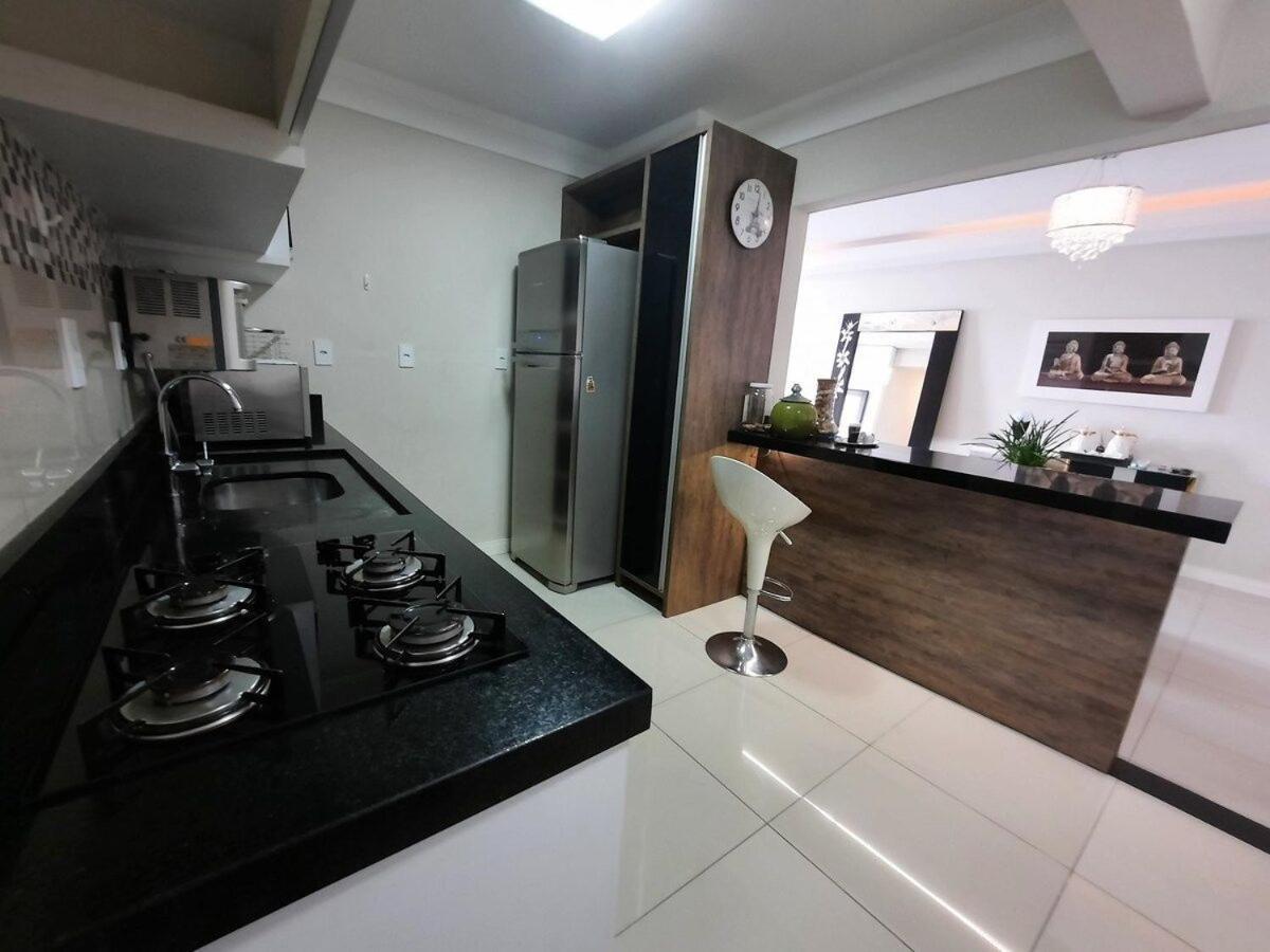 3 Suites Linda Vista Da Orla De Bc A 50M Da Praia - Somente Familiares Balneário Camboriú 外观 照片