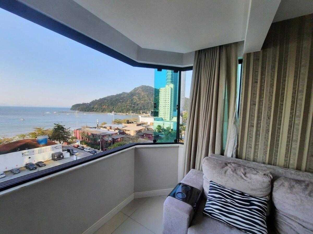 3 Suites Linda Vista Da Orla De Bc A 50M Da Praia - Somente Familiares Balneário Camboriú 外观 照片