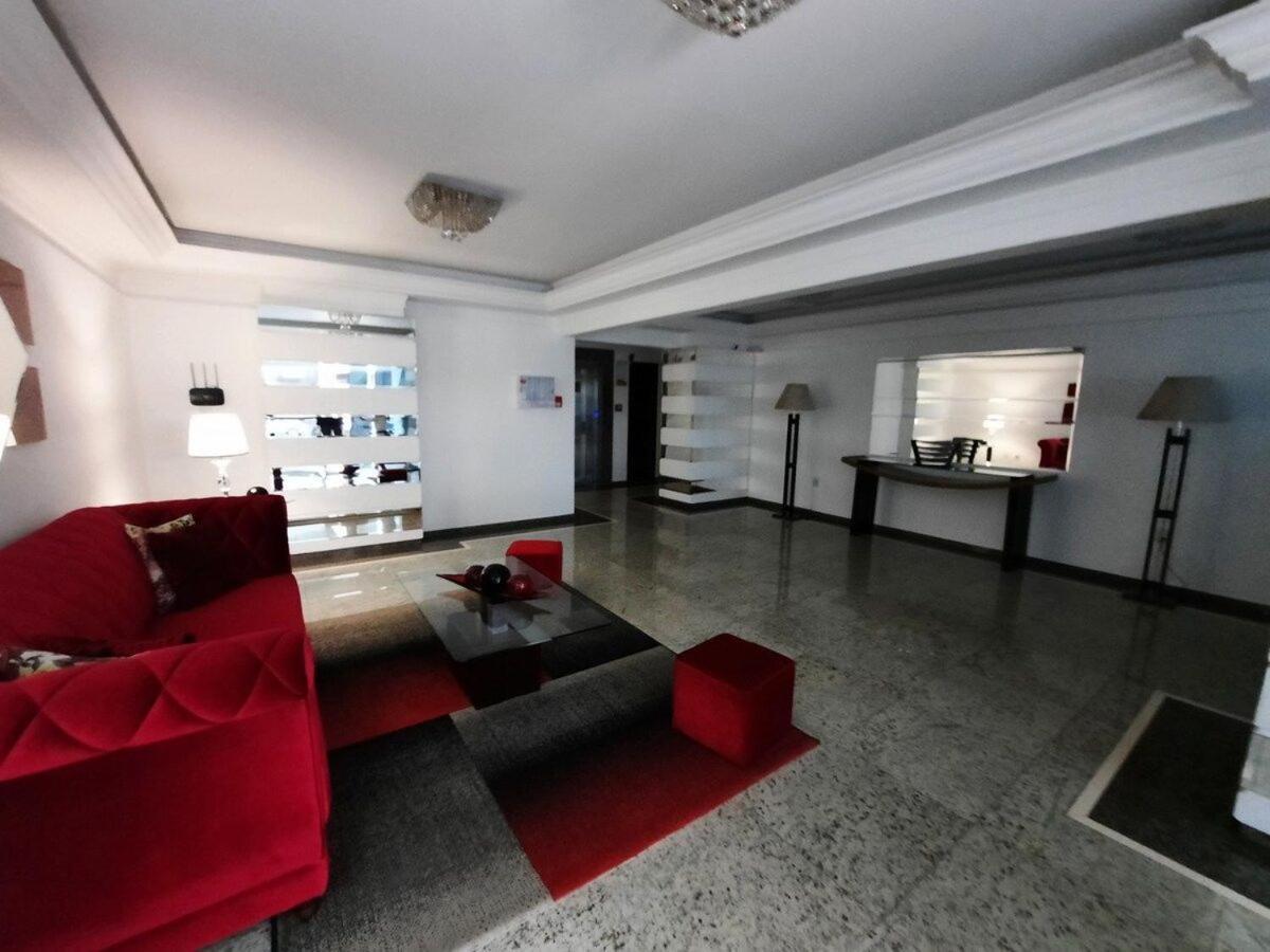 3 Suites Linda Vista Da Orla De Bc A 50M Da Praia - Somente Familiares Balneário Camboriú 外观 照片
