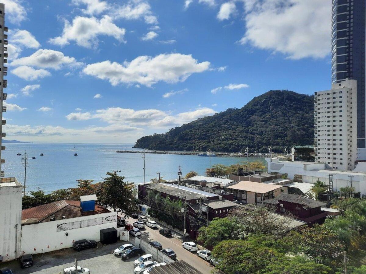 3 Suites Linda Vista Da Orla De Bc A 50M Da Praia - Somente Familiares Balneário Camboriú 外观 照片