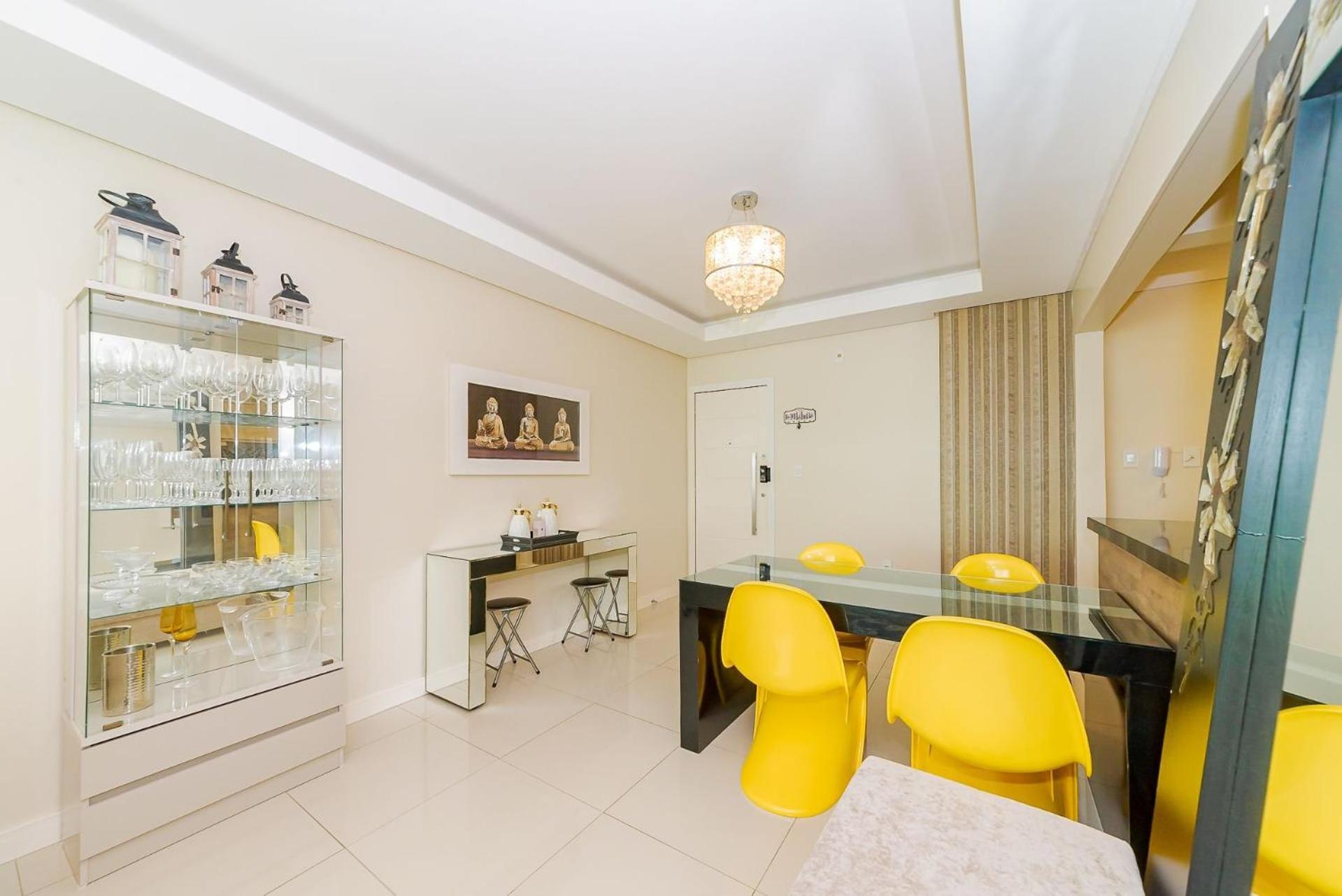 3 Suites Linda Vista Da Orla De Bc A 50M Da Praia - Somente Familiares Balneário Camboriú 外观 照片