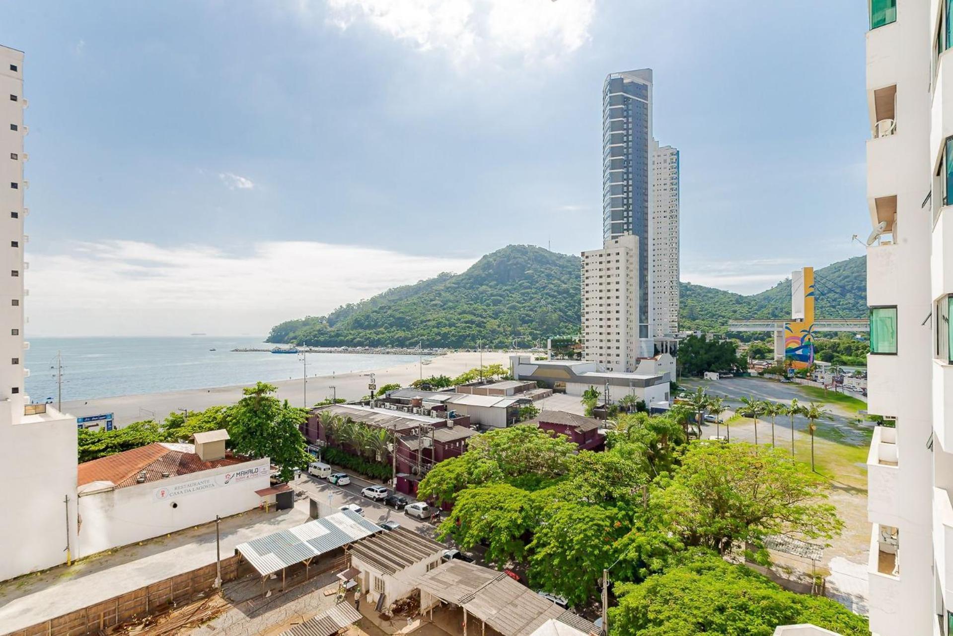 3 Suites Linda Vista Da Orla De Bc A 50M Da Praia - Somente Familiares Balneário Camboriú 外观 照片
