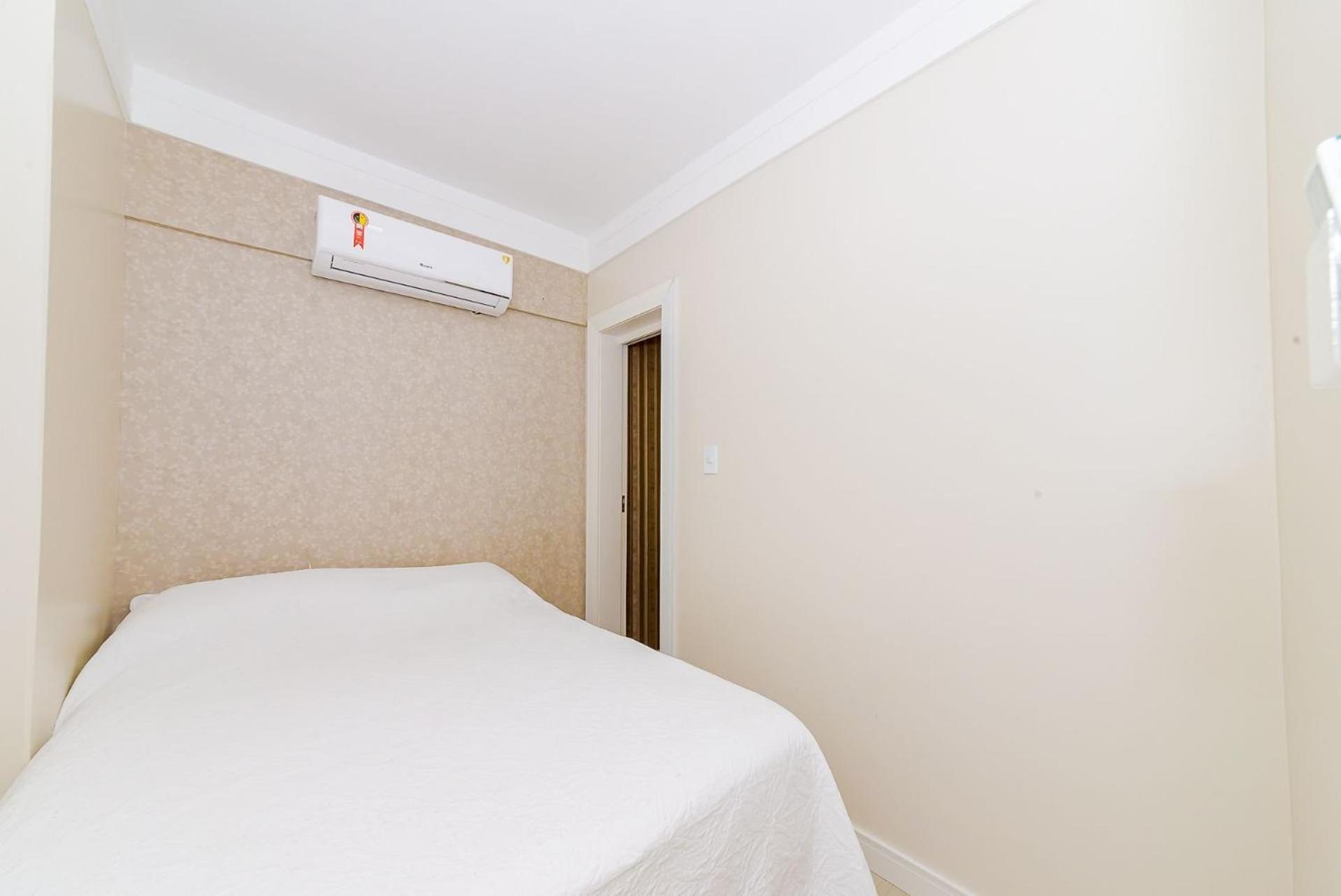 3 Suites Linda Vista Da Orla De Bc A 50M Da Praia - Somente Familiares Balneário Camboriú 外观 照片