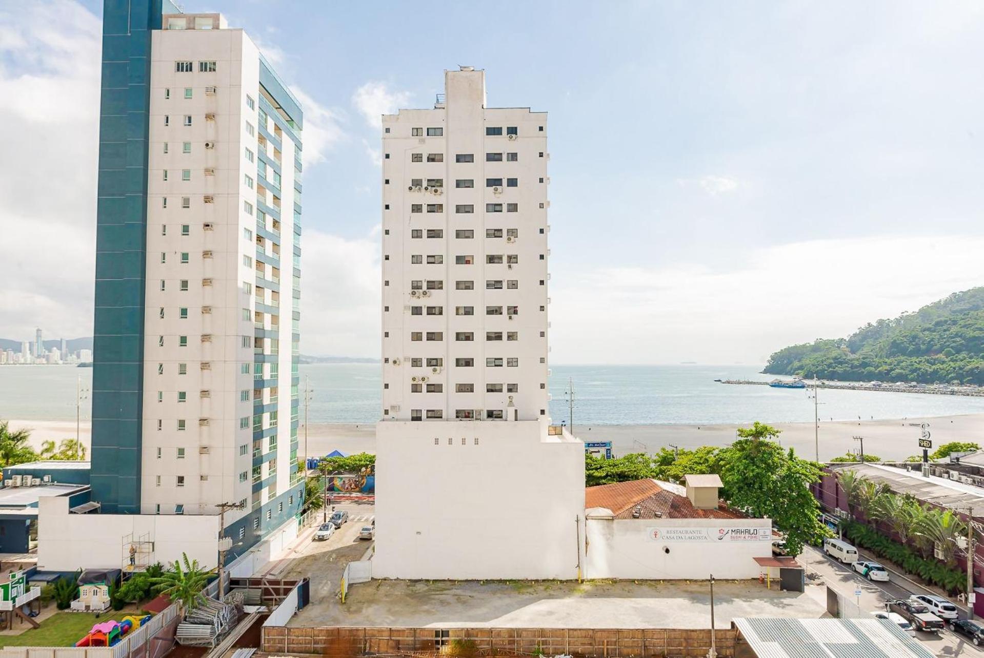3 Suites Linda Vista Da Orla De Bc A 50M Da Praia - Somente Familiares Balneário Camboriú 外观 照片